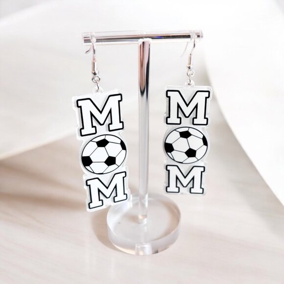 SOCCER MOM DANGLE EARRING - Picture 3 of 4